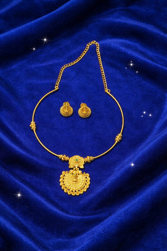 Lakshmi Hasli Necklace Set